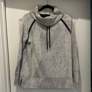 Women's Black and White Sweater